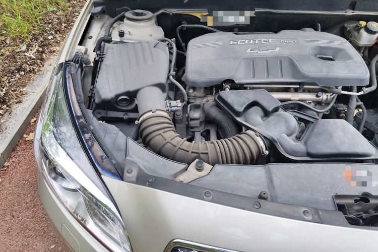 Used Chevrolet Malibu 2014 2.0L Automatic Luxury Edition Engine Bay Right