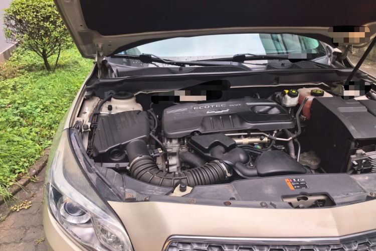 Used Chevrolet Malibu 2014 2.0L Automatic Luxury Edition Engine Bay Right