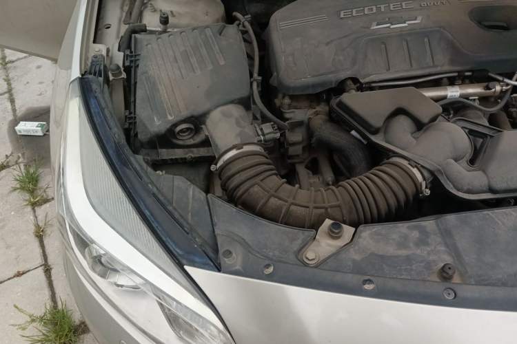 Used Chevrolet Malibu 2014 2.0L Automatic Luxury Edition Engine Bay Right