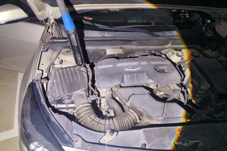 Used Chevrolet Malibu 2014 2.4L Automatic Luxury Edition Engine Bay Right