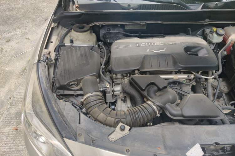 Used Chevrolet Malibu 2014 2.0L Automatic Luxury Edition Engine Bay Right