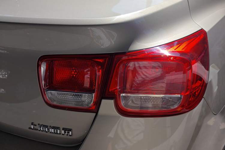 Used Chevrolet Malibu 2014 1.6T Automatic Comfort Edition Exterior 2