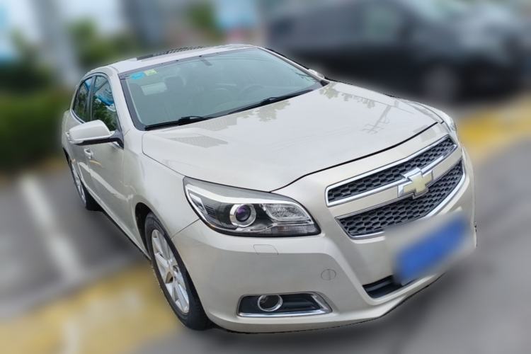 Used Chevrolet Malibu 2014 2.4L Automatic Luxury Edition Front Right 45 Deg