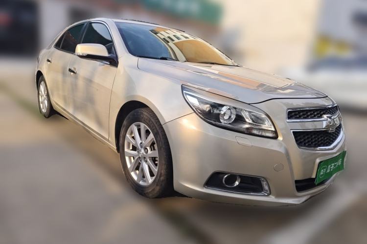 Used Chevrolet Malibu 2014 2.4L Automatic Luxury Edition Front Right 45 Deg