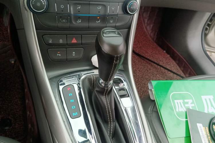 Used Chevrolet Malibu 2014 2.0L Automatic Luxury Edition Gear Lever