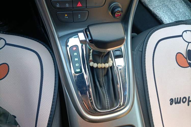 Used Chevrolet Malibu 2014 2.0L Automatic Luxury Edition Gear Lever