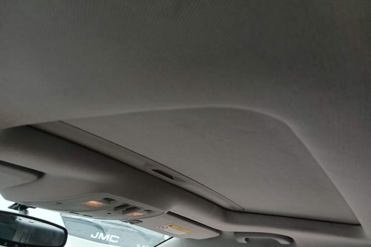 Used Chevrolet Malibu 2014 2.0L Automatic Luxury Edition Headliner