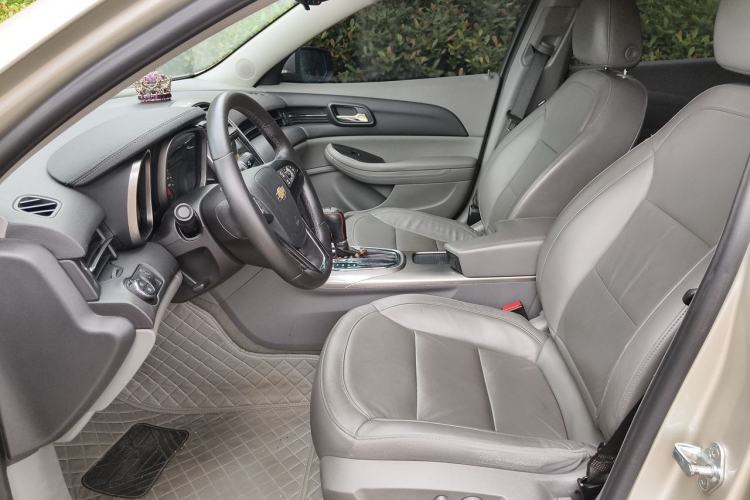 Used Chevrolet Malibu 2014 2.0L Automatic Luxury Edition Left Front Seat