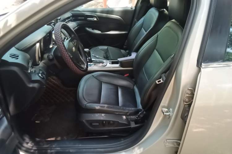 Used Chevrolet Malibu 2014 1.6T Automatic Luxury Edition Left Front Seat