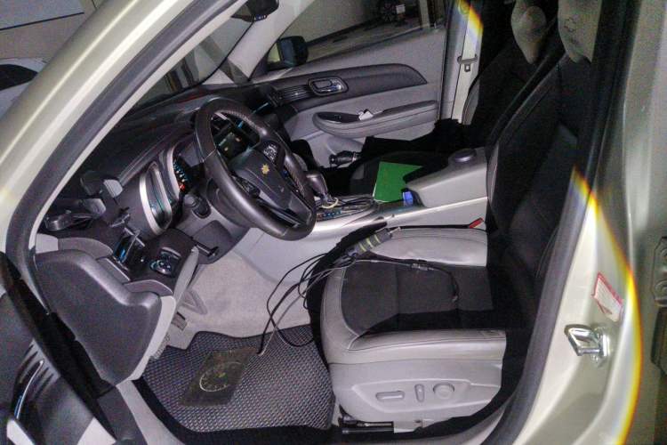 Used Chevrolet Malibu 2014 2.4L Automatic Luxury Edition Left Front Seat