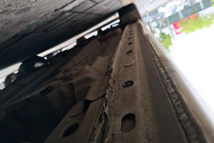 Used Chevrolet Malibu 2014 2.0L Automatic Comfort Edition Left Side Sill