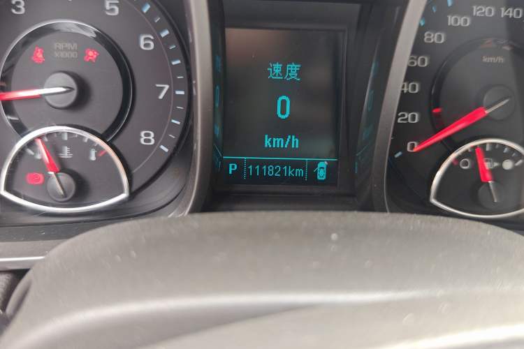 Used Chevrolet Malibu 2014 2.0L Automatic Comfort Edition Odometer Close Up