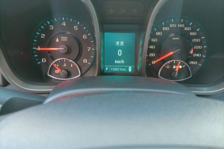 Used Chevrolet Malibu 2014 2.0L Automatic Luxury Edition Odometer Close Up