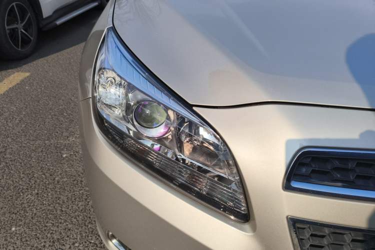 Used Chevrolet Malibu 2014 2.0L Automatic Comfort Edition Right Front Headlight