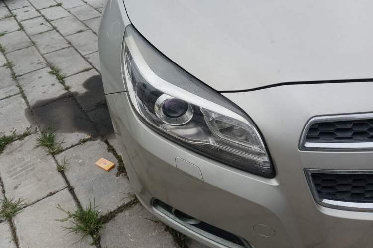 Used Chevrolet Malibu 2014 2.0L Automatic Luxury Edition Right Front Headlight