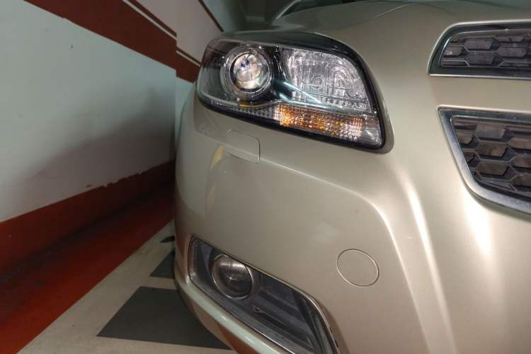 Used Chevrolet Malibu 2014 2.0L Automatic Luxury Edition Right Front Headlight