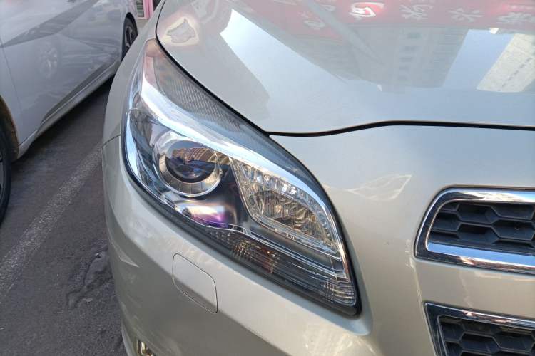 Used Chevrolet Malibu 2014 2.0L Automatic Luxury Edition Right Front Headlight