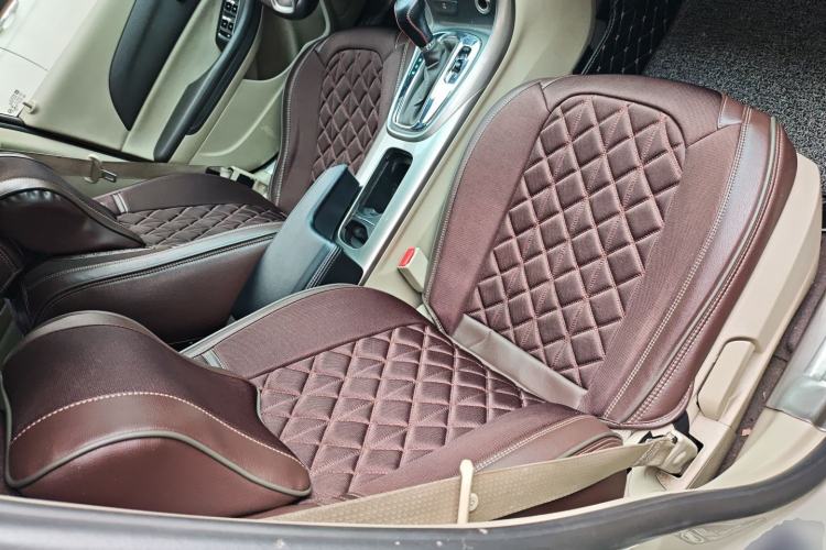 Used Chevrolet Malibu 2014 2.0L Automatic Comfort Edition Right Front Seat