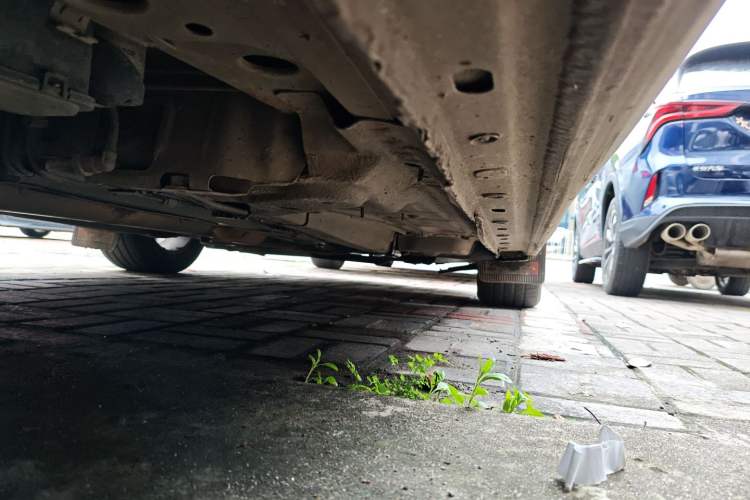 Used Chevrolet Malibu 2014 2.0L Automatic Comfort Edition Right Side Sill