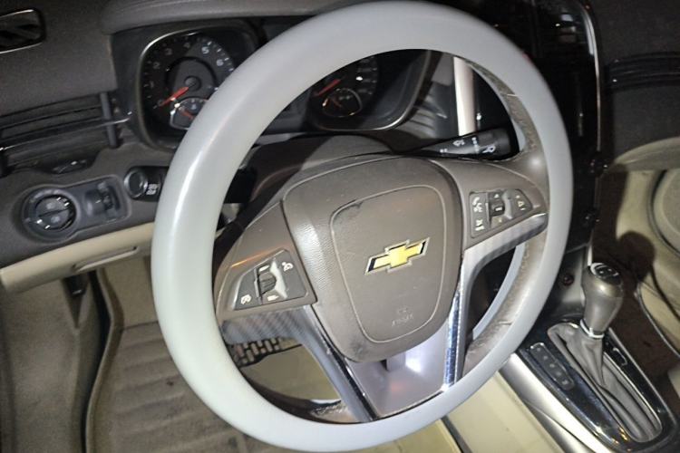 Used Chevrolet Malibu 2014 2.0L Automatic Luxury Edition Steering Wheel