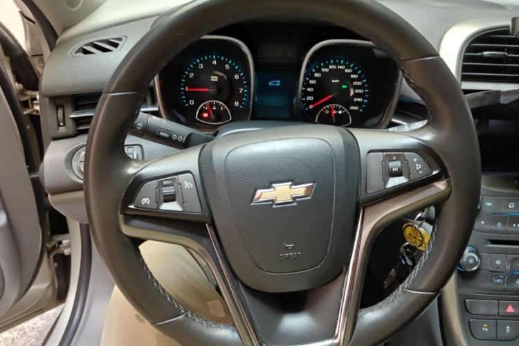 Used Chevrolet Malibu 2014 2.0L Automatic Luxury Edition Steering Wheel