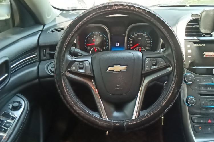 Used Chevrolet Malibu 2014 1.6T Automatic Luxury Edition Steering Wheel