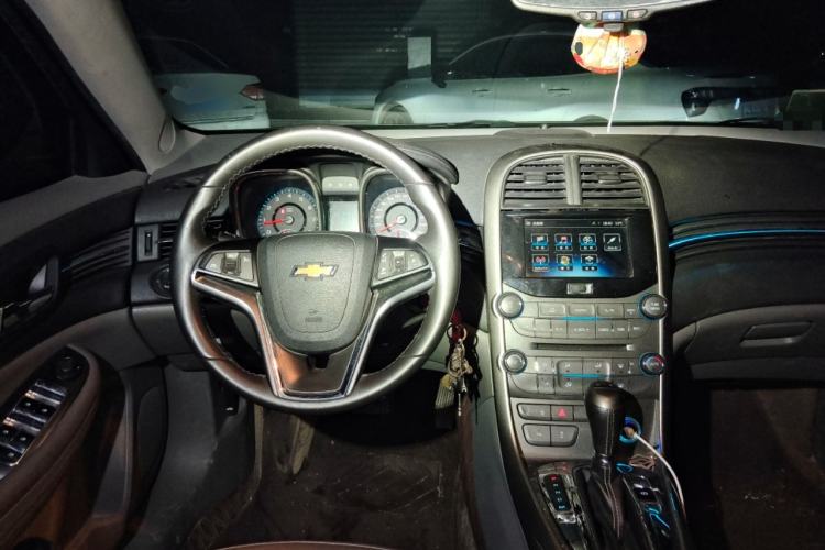 Used Chevrolet Malibu 2014 2.0L Automatic Luxury Edition Steering Wheel