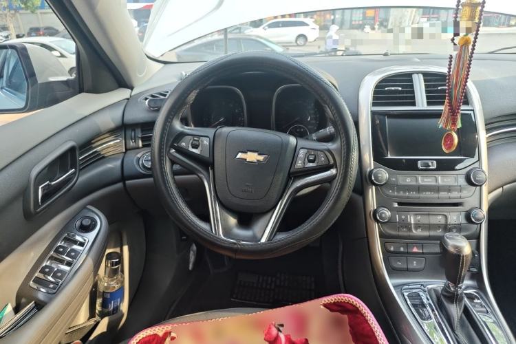 Used Chevrolet Malibu 2014 2.4L Automatic Luxury Edition Steering Wheel