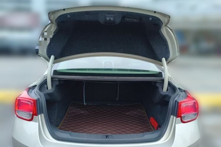 Used Chevrolet Malibu 2014 2.4L Automatic Luxury Edition Trunk