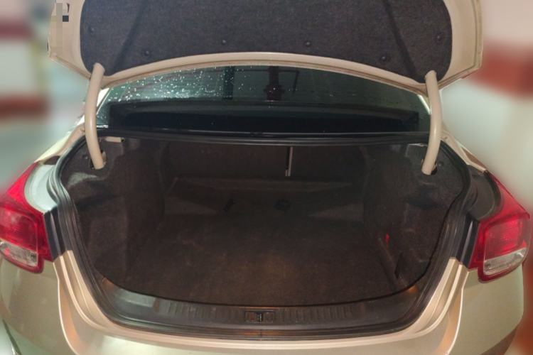 Used Chevrolet Malibu 2014 2.0L Automatic Luxury Edition Trunk