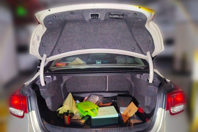 Used Chevrolet Malibu 2014 2.4L Automatic Luxury Edition Trunk