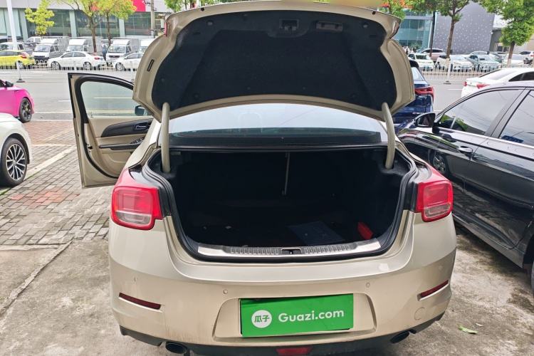 Used Chevrolet Malibu 2014 2.0L Automatic Comfort Edition Trunk