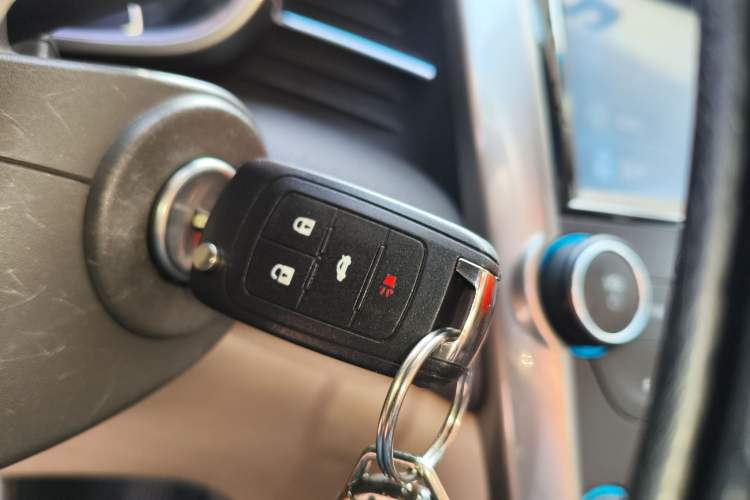 Used Chevrolet Malibu 2014 2.0L Automatic Comfort Edition Vehicle Key