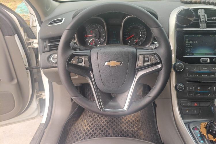 Used Chevrolet Malibu 2014 2.0L Automatic Luxury Edition Steering Wheel