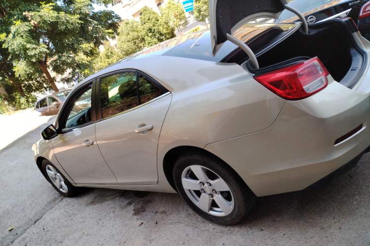 Used Chevrolet Malibu 2014 2.0L Automatic Comfort Edition Exterior 3
