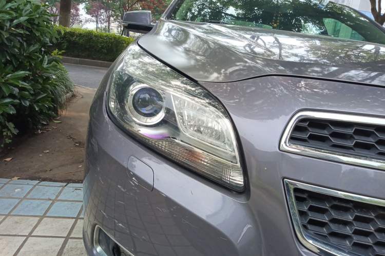 Used Chevrolet Malibu 2014 2.0L Automatic Luxury Edition Right Front Headlight