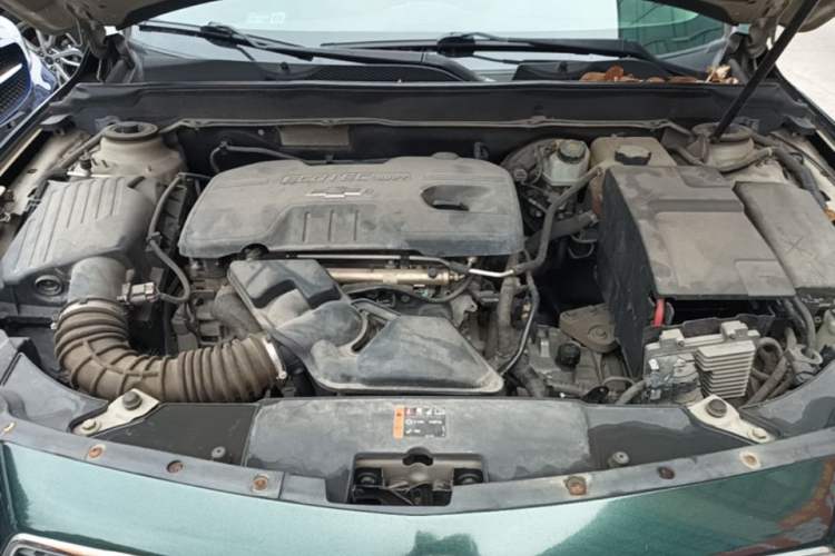 Used Chevrolet Malibu 2014 2.0L Automatic Luxury Edition Engine Bay