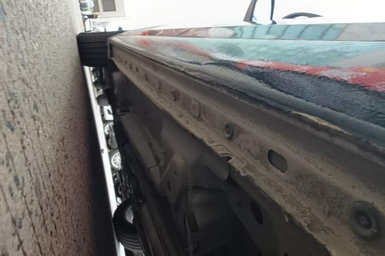 Used Chevrolet Malibu 2014 2.0L Automatic Luxury Edition Left Side Sill