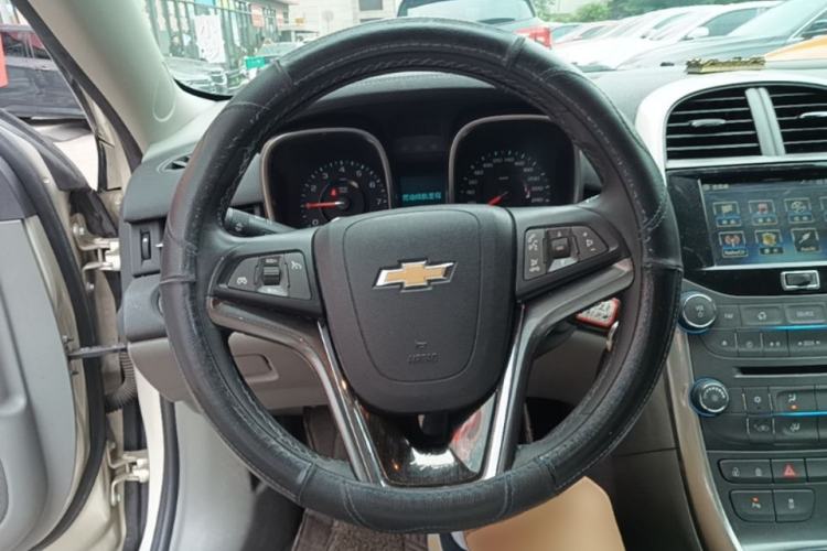 Used Chevrolet Malibu 2014 2.0L Automatic Luxury Edition Steering Wheel