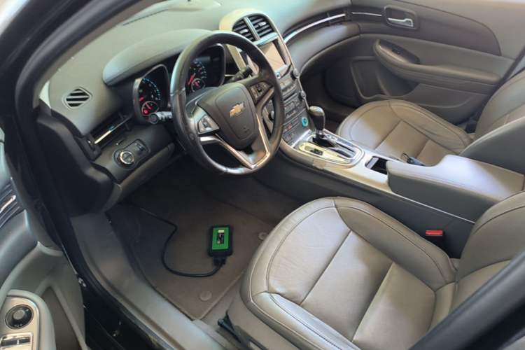 Used Chevrolet Malibu 2014 2.0L Automatic Comfort Edition Driver Seat