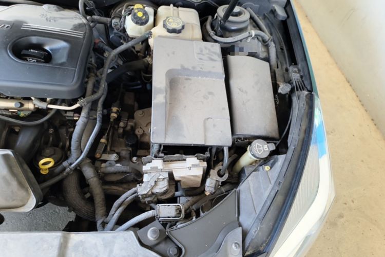 Used Chevrolet Malibu 2014 2.0L Automatic Comfort Edition Engine Bay Left