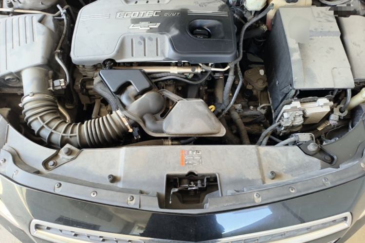 Used Chevrolet Malibu 2014 2.0L Automatic Comfort Edition Engine Bay