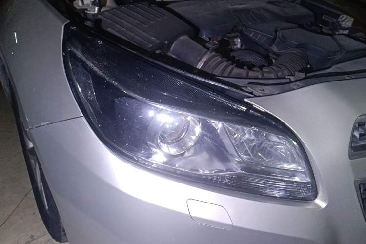 Used Chevrolet Malibu 2014 2.4L Automatic Luxury Edition Right Front Headlight