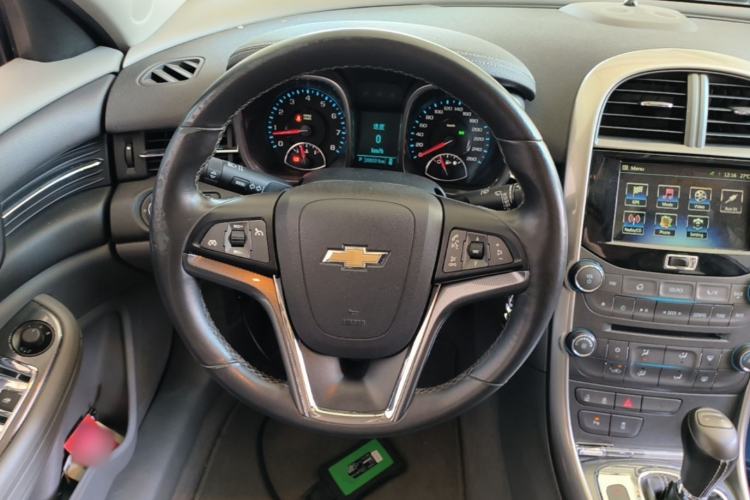 Used Chevrolet Malibu 2014 2.0L Automatic Comfort Edition Steering Wheel
