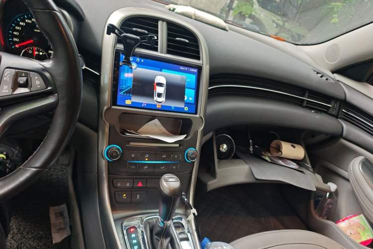 Used Chevrolet Malibu 2014 2.0L Automatic Luxury Edition Audio And AC Panel
