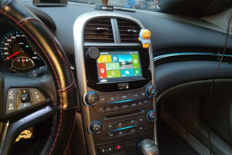 Used Chevrolet Malibu 2014 2.0L Automatic Luxury Edition Audio And AC Panel
