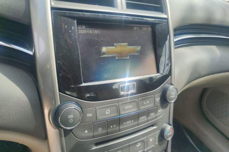 Used Chevrolet Malibu 2014 2.4L Automatic Flagship Edition Audio And AC Panel