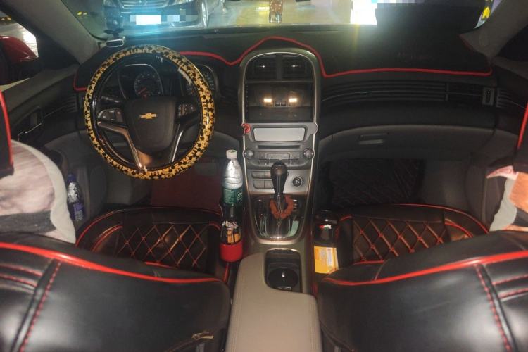 Used Chevrolet Malibu 2014 2.0L Automatic Luxury Edition Center Console