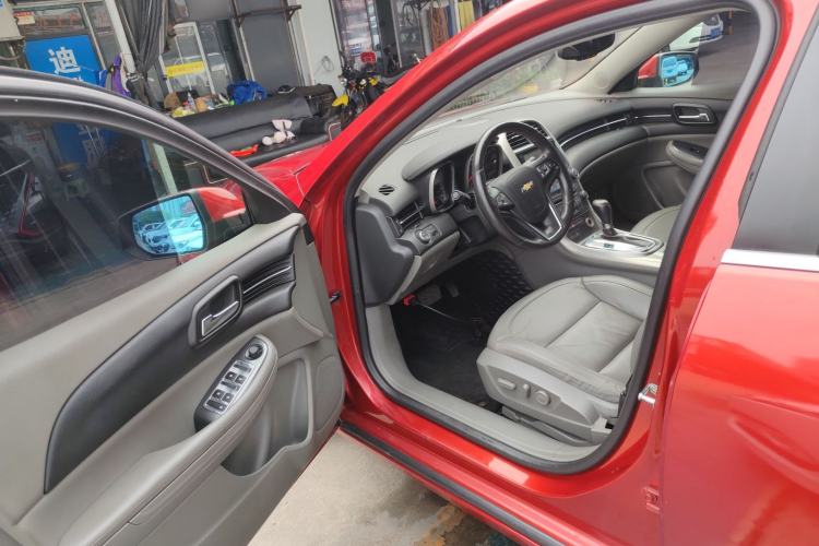Used Chevrolet Malibu 2014 2.0L Automatic Luxury Edition Driver Seat