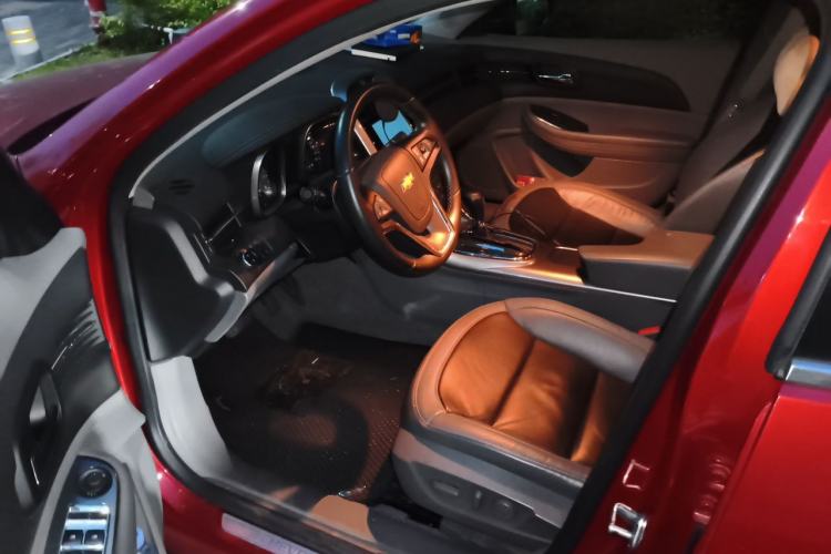 Used Chevrolet Malibu 2014 2.0L Automatic Luxury Edition Driver Seat